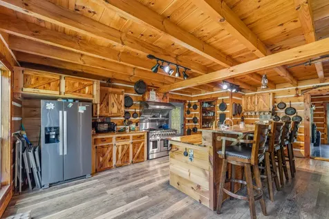 13546 Campbellsville Road Lynnville TN 38472