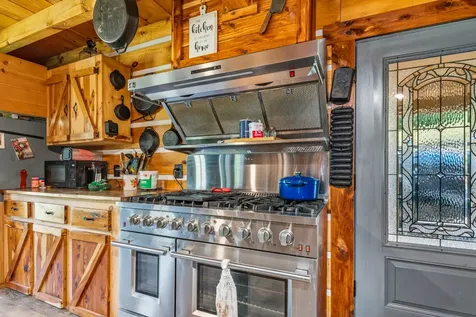 13546 Campbellsville Road Lynnville TN 38472