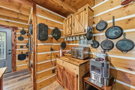 13546 Campbellsville Road Lynnville TN 38472
