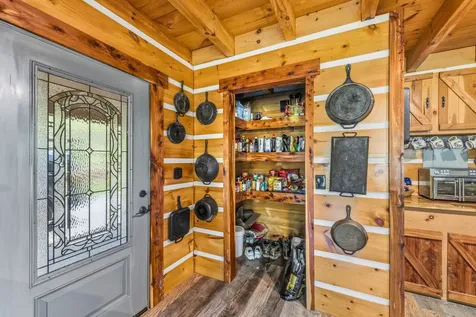13546 Campbellsville Road Lynnville TN 38472