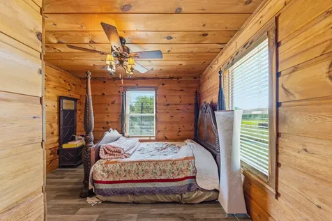 13546 Campbellsville Road Lynnville TN 38472