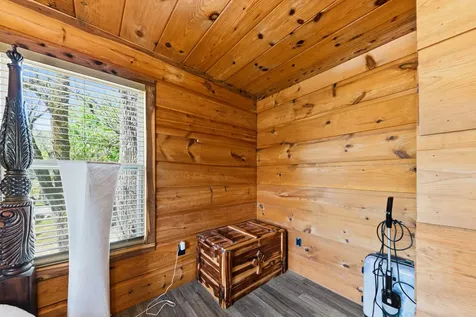 13546 Campbellsville Road Lynnville TN 38472