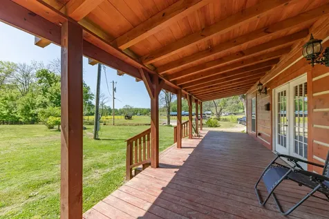 13546 Campbellsville Road Lynnville TN 38472