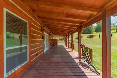 13546 Campbellsville Road Lynnville TN 38472