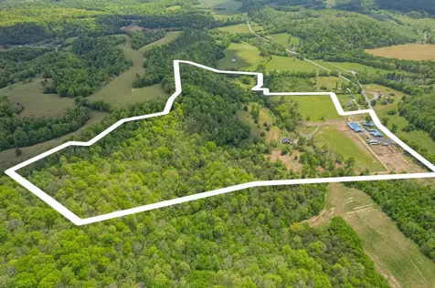 13546 Campbellsville Road Lynnville TN 38472