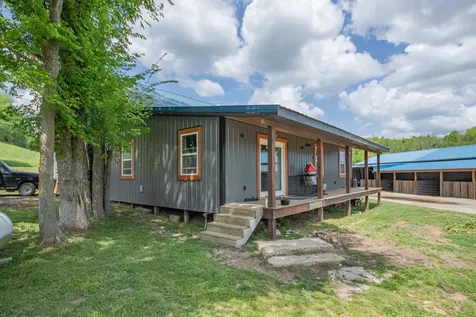 13546 Campbellsville Road Lynnville TN 38472