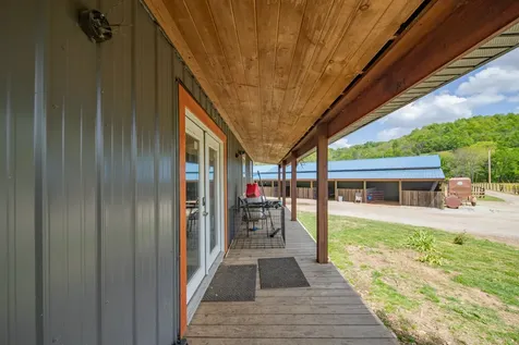 13546 Campbellsville Road Lynnville TN 38472
