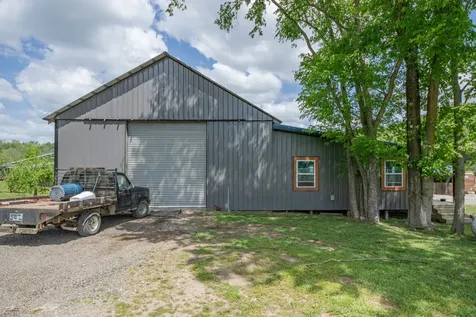 13546 Campbellsville Road Lynnville TN 38472