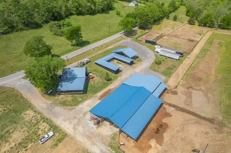 13546 Campbellsville Road Lynnville TN 38472