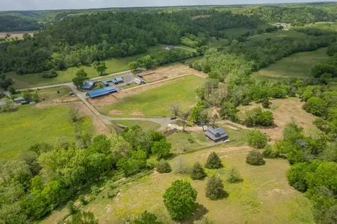 13546 Campbellsville Road Lynnville TN 38472