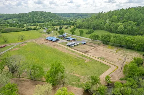 13546 Campbellsville Road Lynnville TN 38472