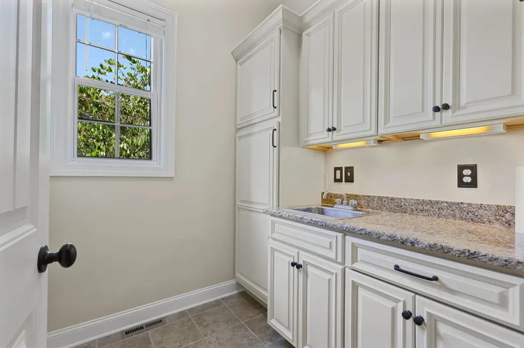 721 Springlake Drive Franklin TN 37064