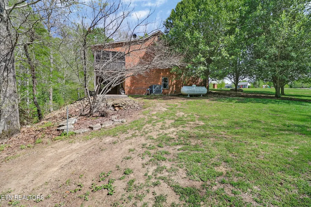 169 Catoosa Canyon Drive Crossville TN 38571