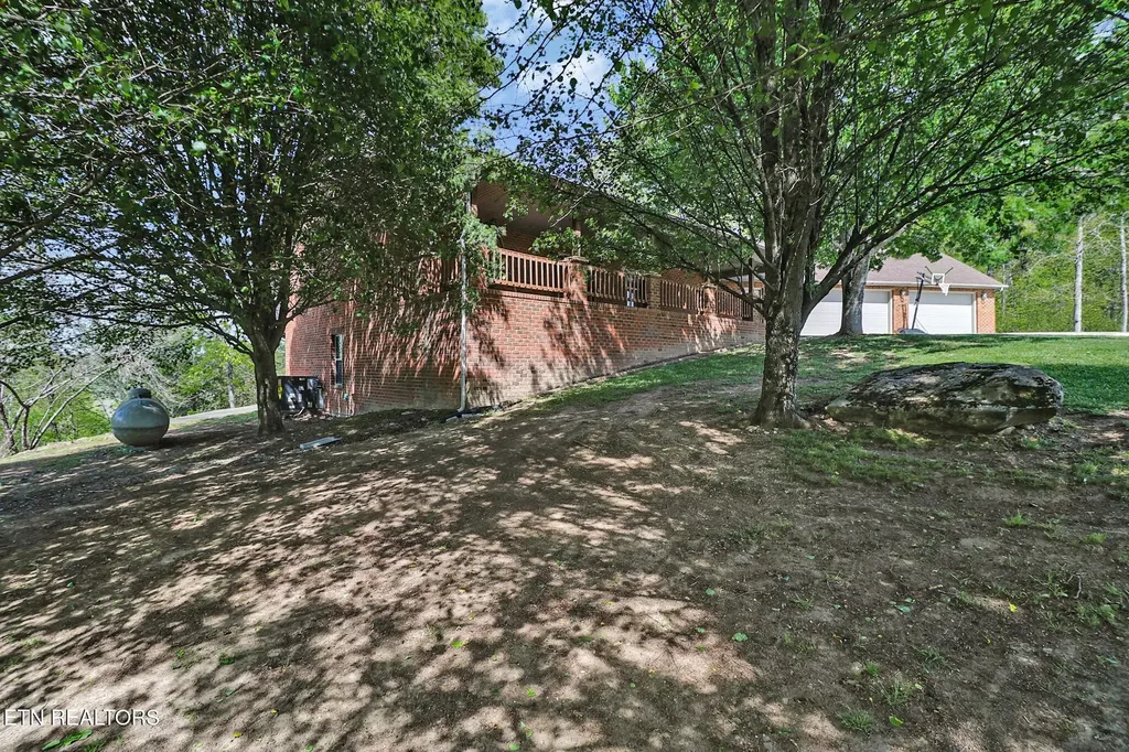 169 Catoosa Canyon Drive Crossville TN 38571