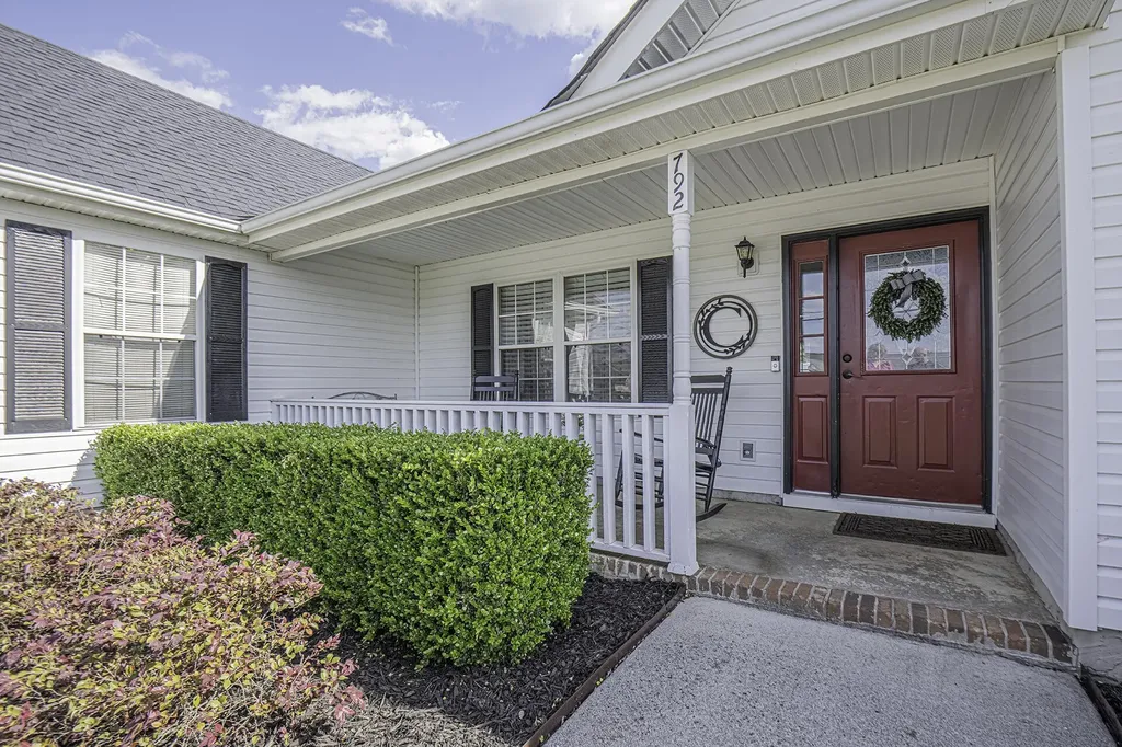 792 Colony Circle Fort Oglethorpe GA 30742