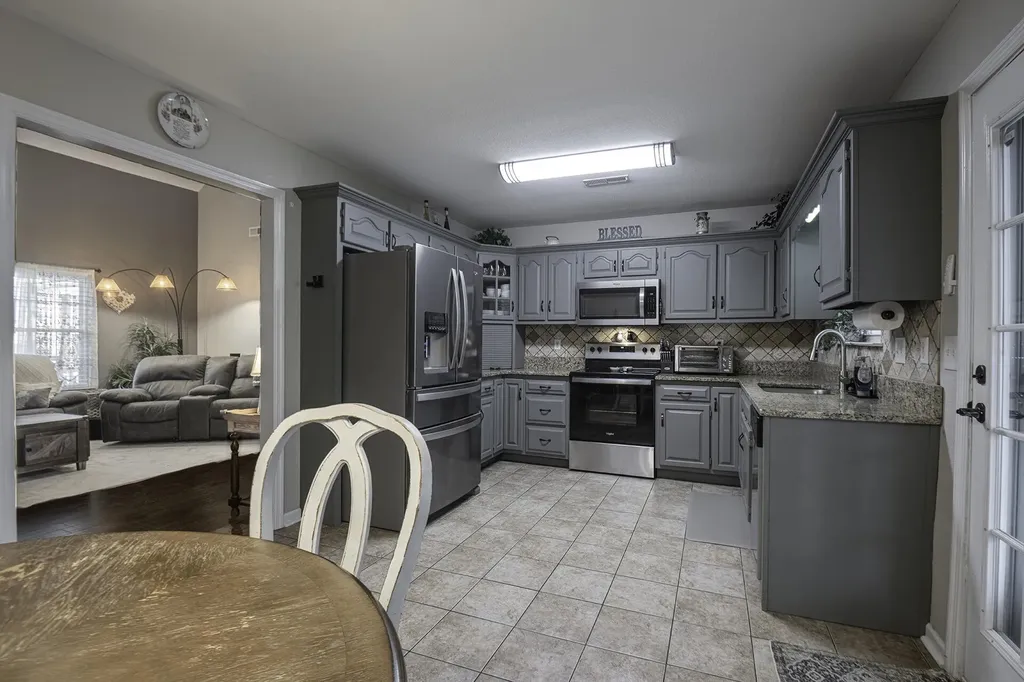 792 Colony Circle Fort Oglethorpe GA 30742