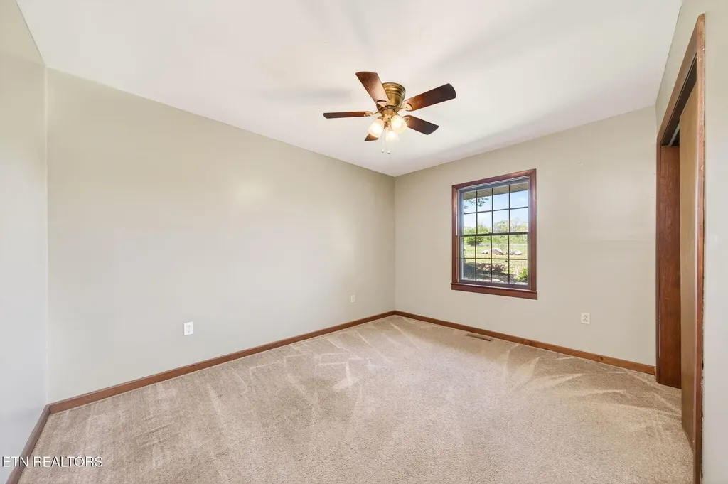935 Brewer Road Crossville TN 38572
