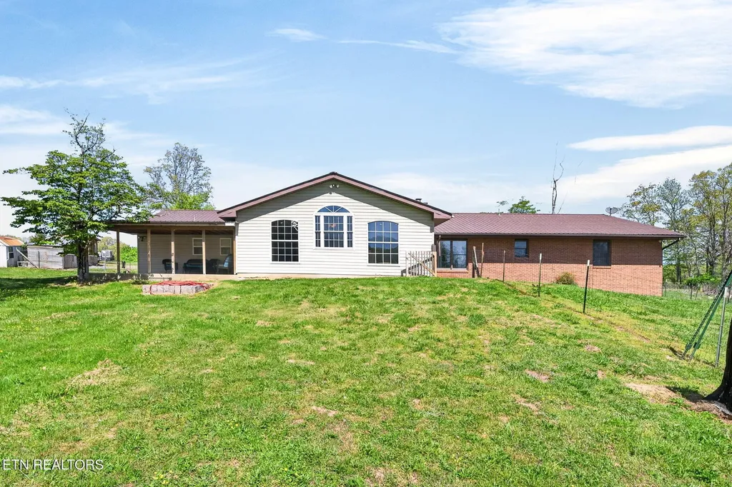935 Brewer Road Crossville TN 38572