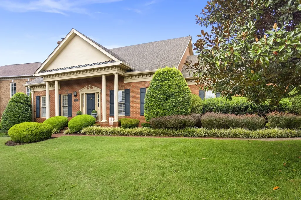 101 Carriage Lane Hendersonville TN 37075