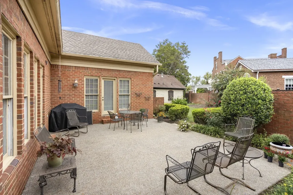 101 Carriage Lane Hendersonville TN 37075
