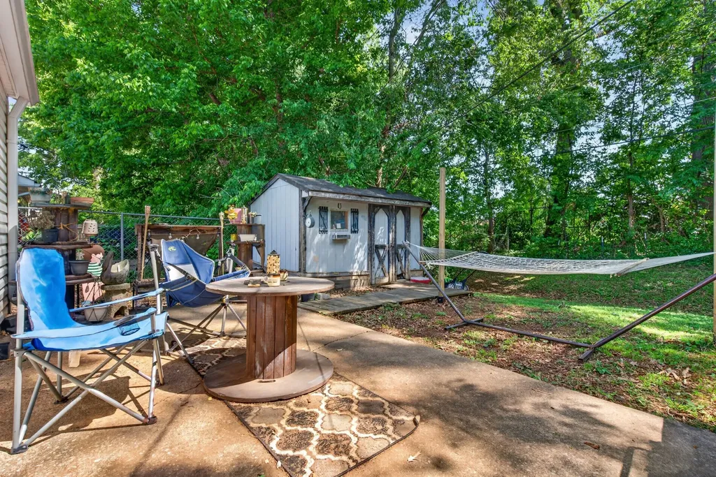236 Burch Road Clarksville TN 37042