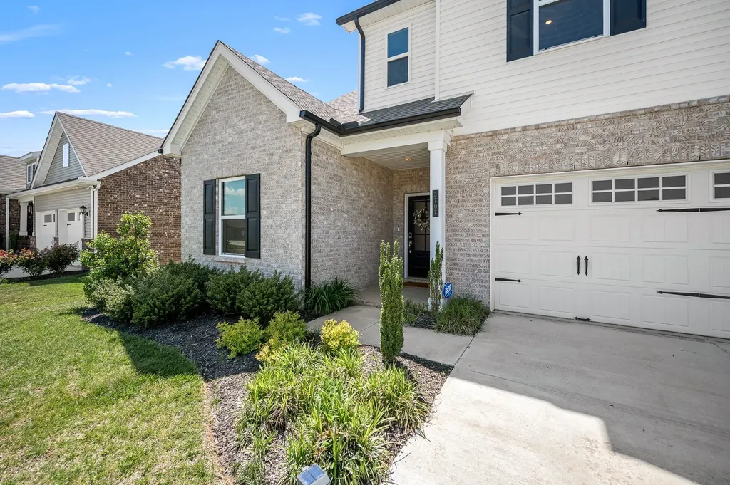3707 Lc Smith Drive Murfreesboro TN 37129