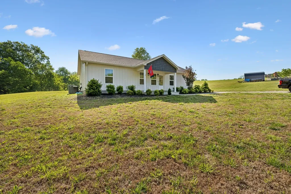 300 Still Point Road Smithville TN 37166
