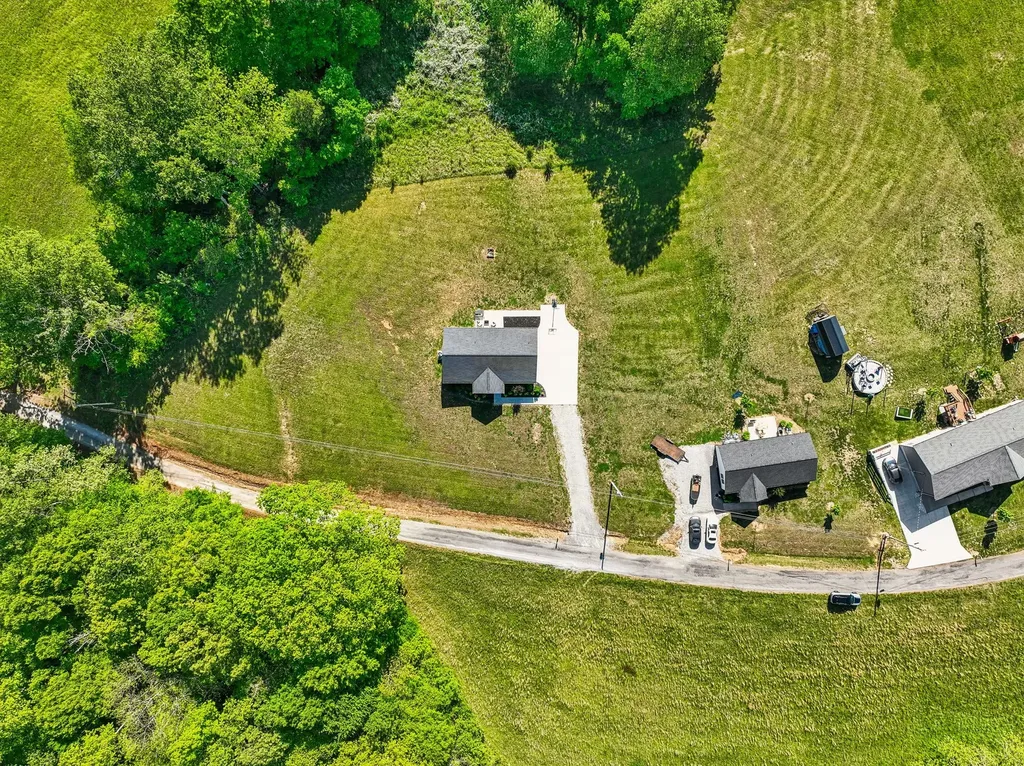 300 Still Point Road Smithville TN 37166