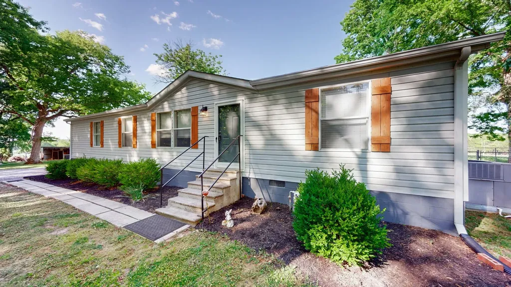 7195 Carthage Highway Lebanon TN 37087