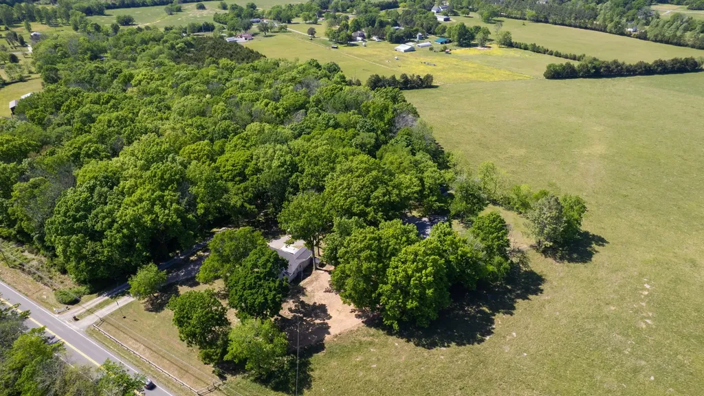 7195 Carthage Highway Lebanon TN 37087