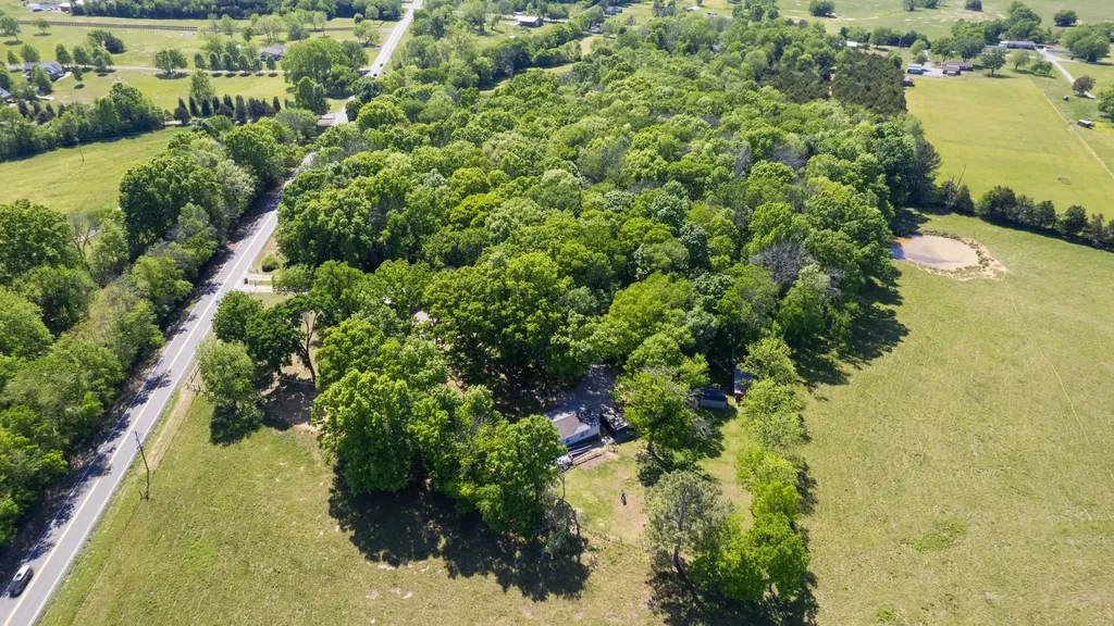 7195 Carthage Highway Lebanon TN 37087