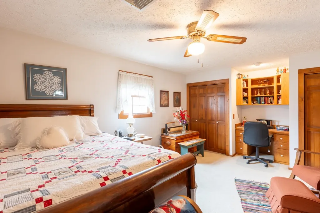 1041 Sandy Valley Road Hendersonville TN 37075