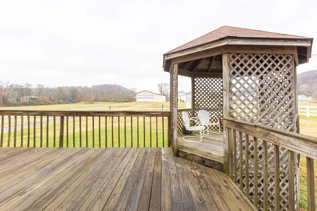 1041 Sandy Valley Road Hendersonville TN 37075