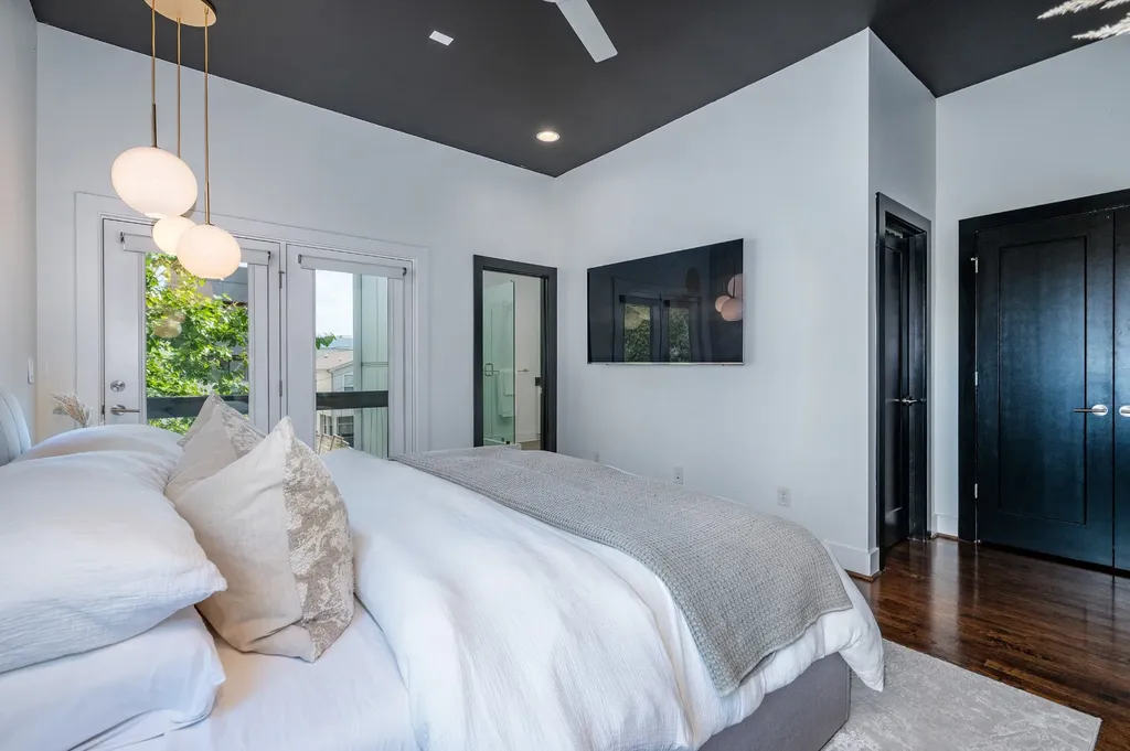 414B 37th Ave, N Nashville TN 37209