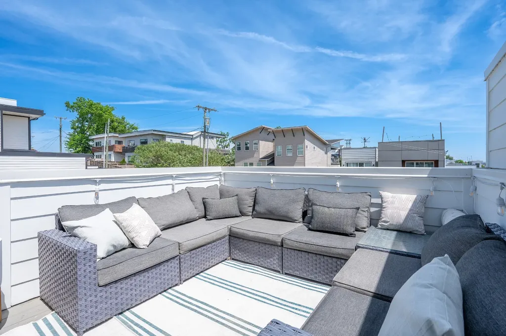 414B 37th Ave, N Nashville TN 37209