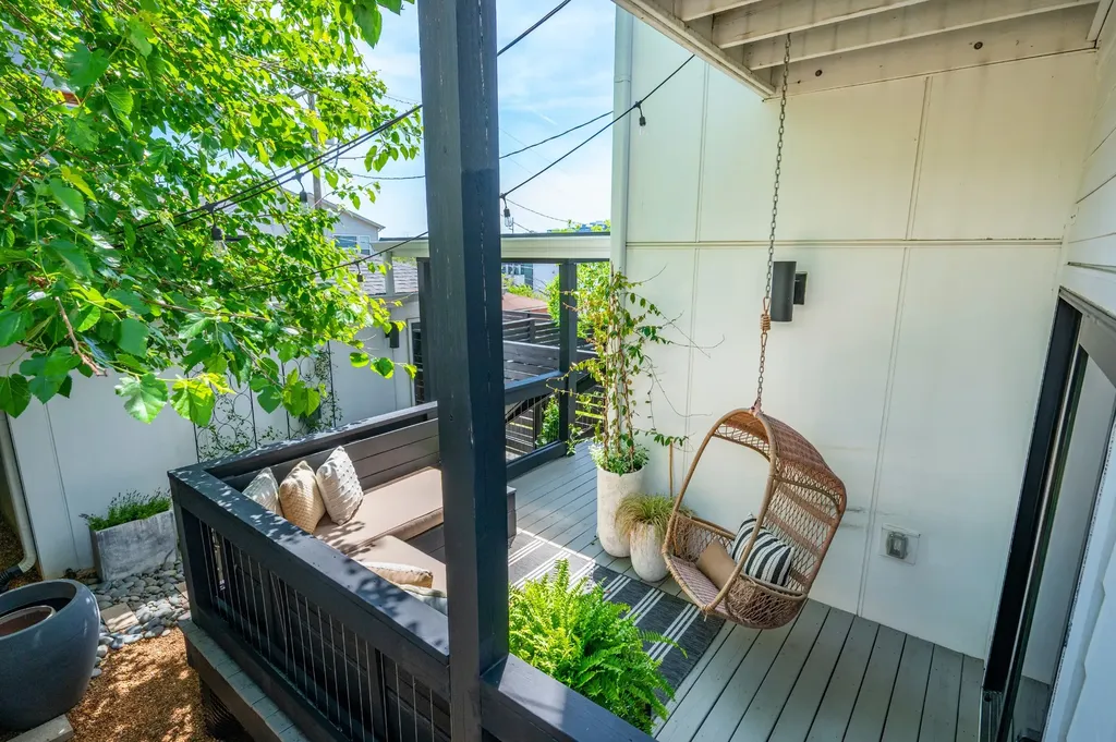 414B 37th Ave, N Nashville TN 37209