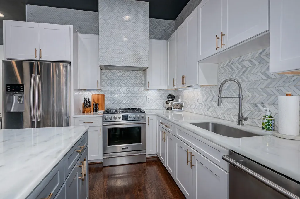 414B 37th Ave, N Nashville TN 37209