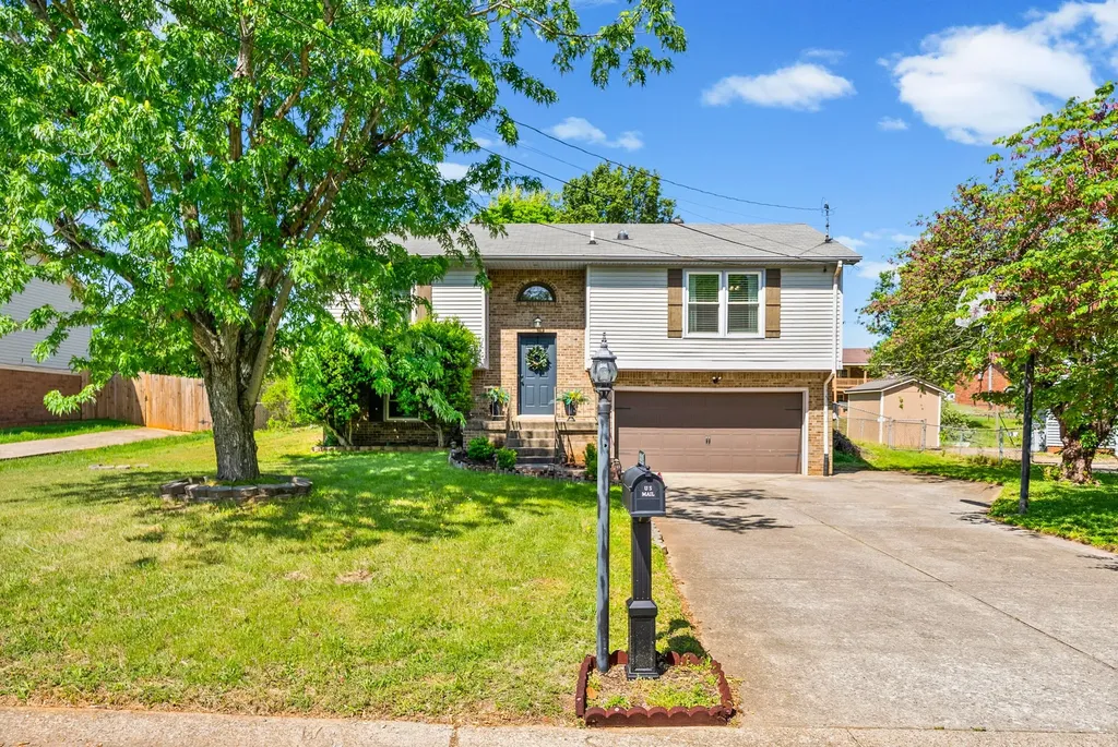 3324 Carrie Drive Clarksville TN 37042