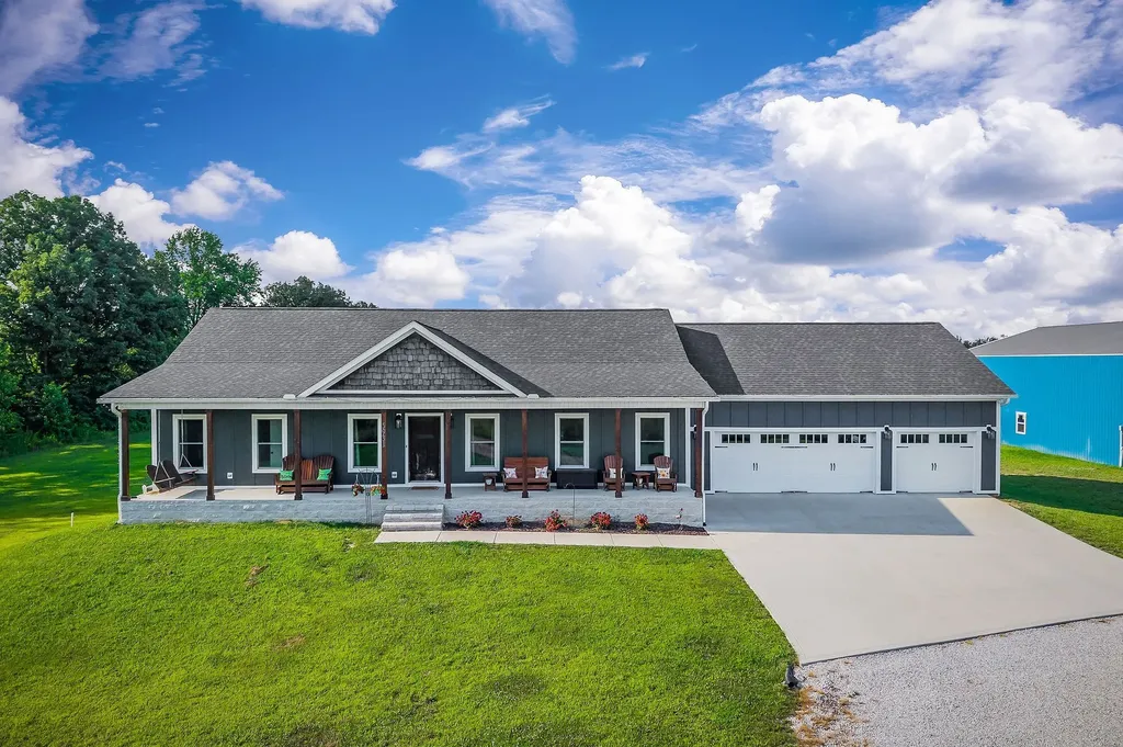 5931 Buffalo Valley Road Baxter TN 38544