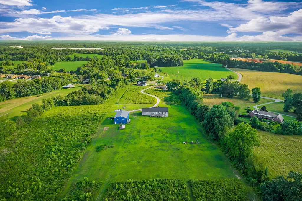 5931 Buffalo Valley Road Baxter TN 38544