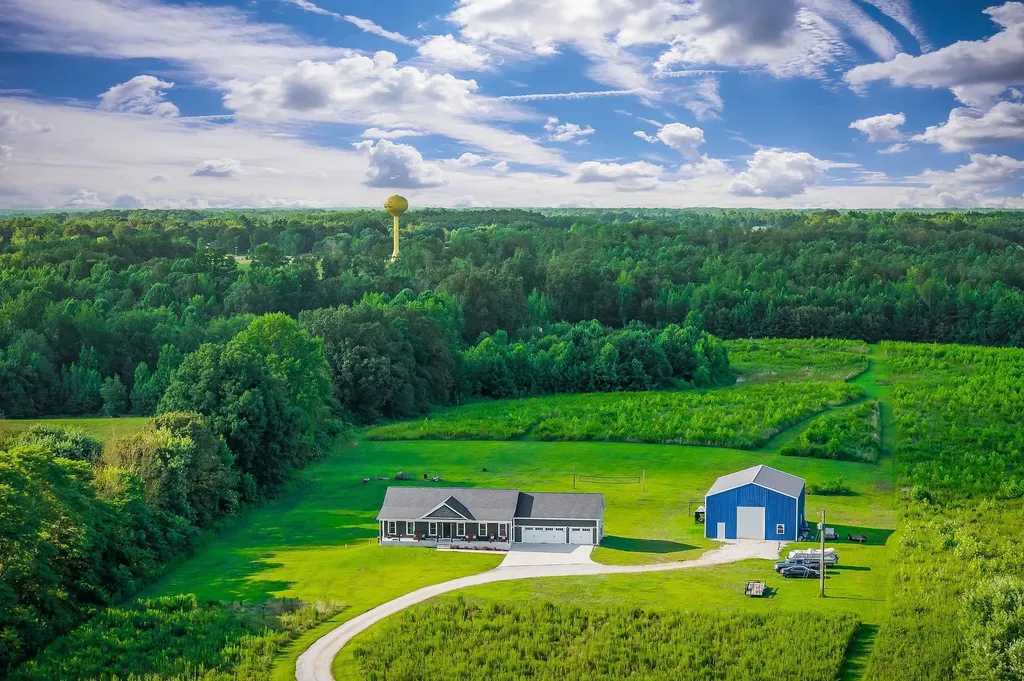 5931 Buffalo Valley Road Baxter TN 38544
