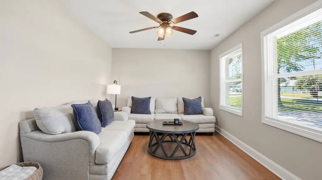 1302 E Grundy Street Tullahoma TN 37388