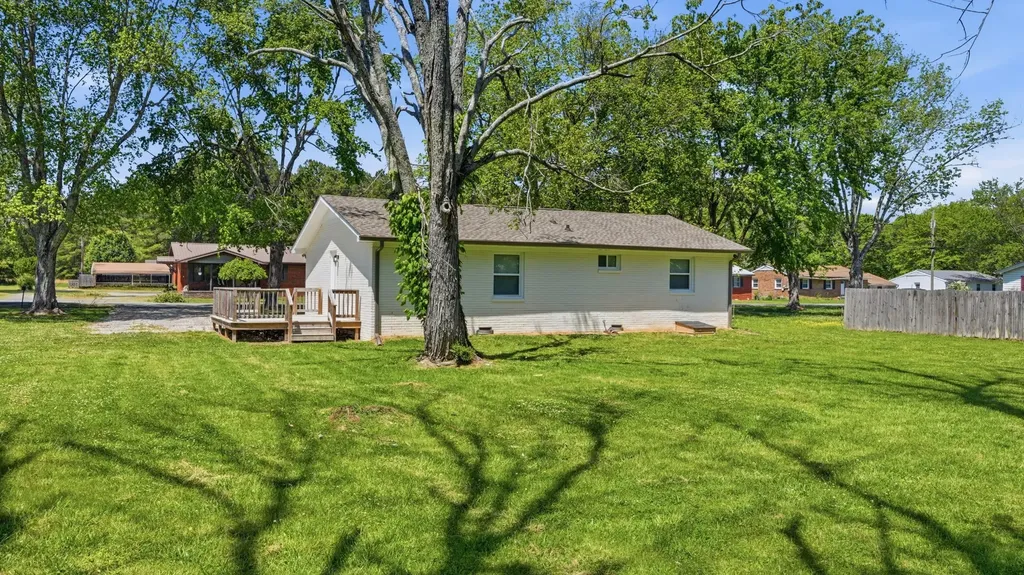 1302 E Grundy Street Tullahoma TN 37388