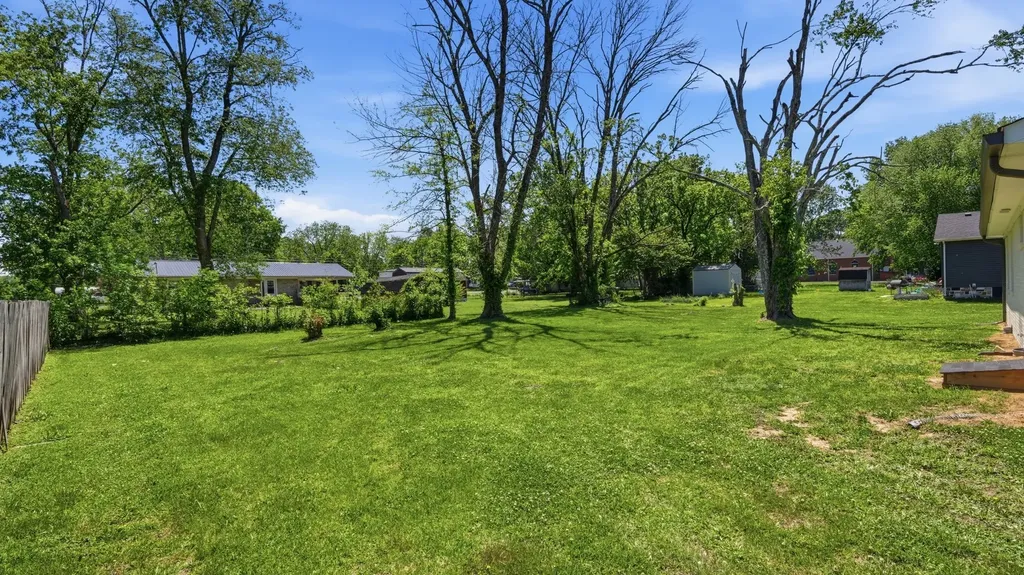 1302 E Grundy Street Tullahoma TN 37388