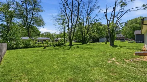 1302 E Grundy Street Tullahoma TN 37388