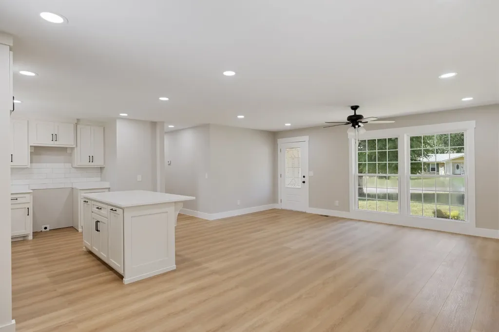 1606 Whippoorwill Drive Lawrenceburg TN 38464