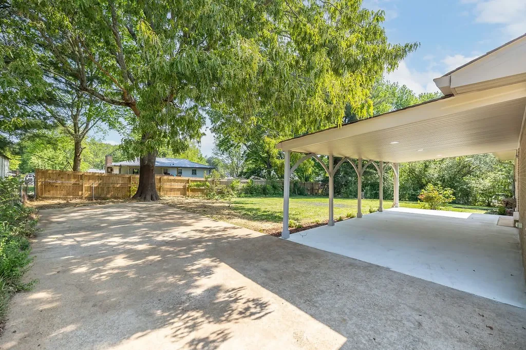 1606 Whippoorwill Drive Lawrenceburg TN 38464