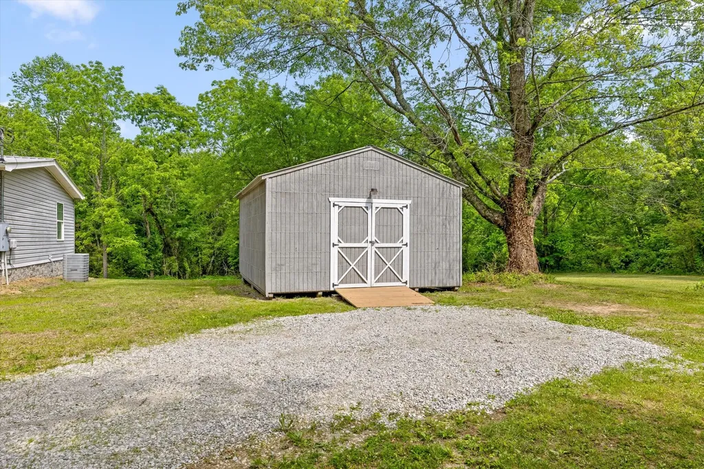 96 Morrison Road Gruetli Laager TN 37339