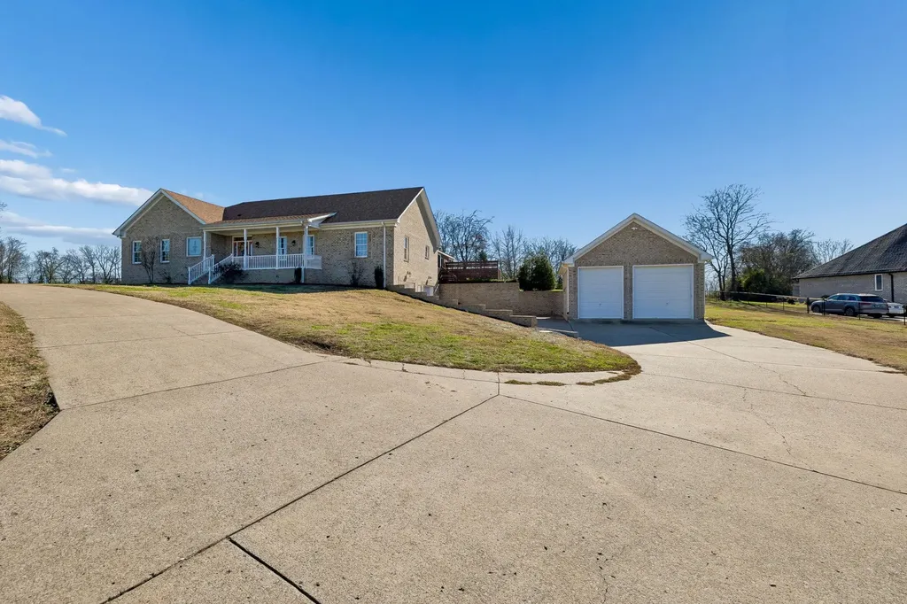 517 Nichols Lane Gallatin TN 37066