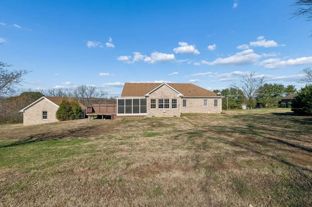 517 Nichols Lane Gallatin TN 37066